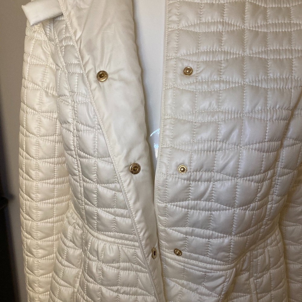 coat - Picture 4 of 12